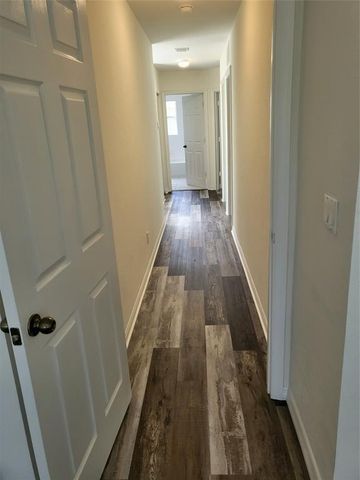 2040 SE Avon Park Dr, Port St Lucie, FL 34952