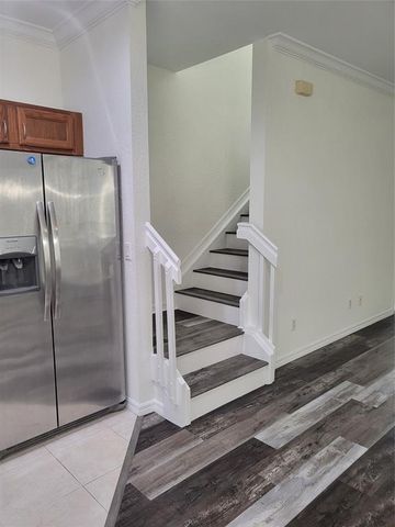 2040 SE Avon Park Dr, Port St Lucie, FL 34952