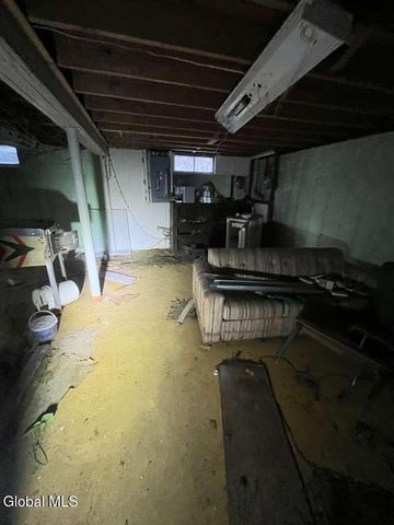 72 Cordell Road, Colonie, NY 12304