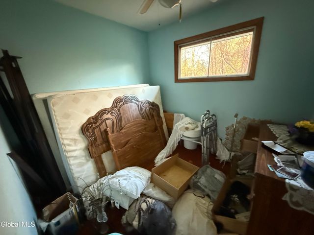 72 Cordell Road, Colonie, NY 12304