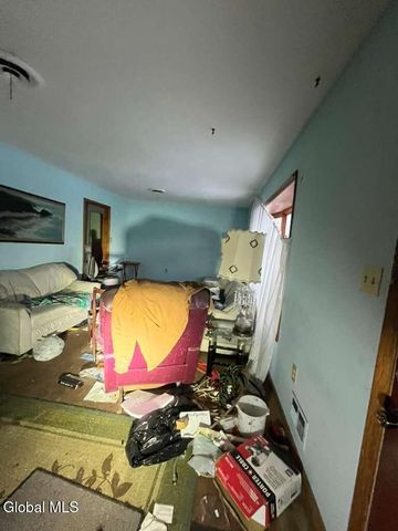 72 Cordell Road, Colonie, NY 12304