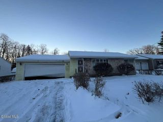 72 Cordell Road, Colonie, NY 12304