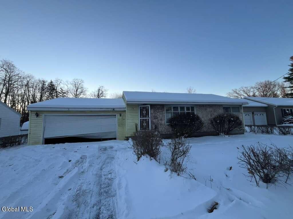 72 Cordell Road, Colonie, NY 12304