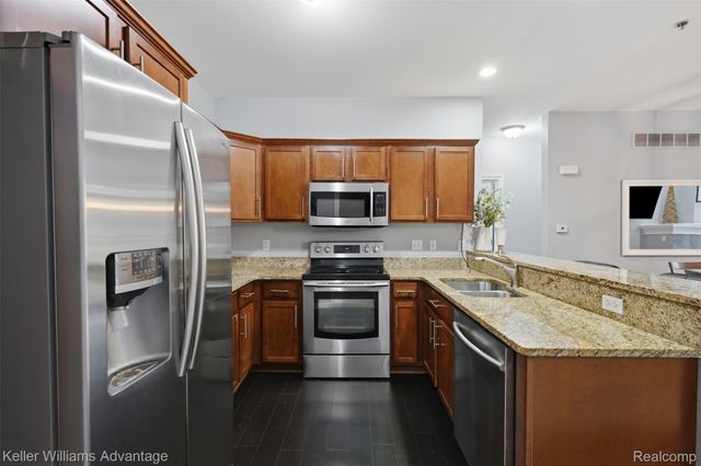 45658 S Stonewood Road, Canton Charter Township, MI 48187