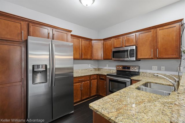 45658 S Stonewood Road, Canton Charter Township, MI 48187