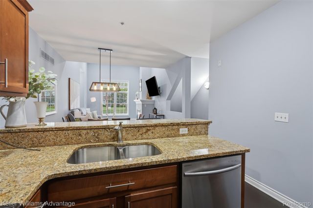 45658 S Stonewood Road, Canton Charter Township, MI 48187
