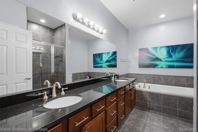 45658 S Stonewood Road, Canton Charter Township, MI 48187