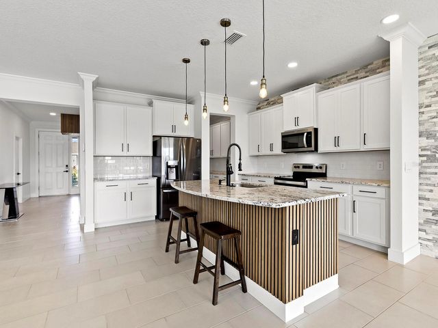 5211 TANNIN LANE, Bradenton, FL 34211