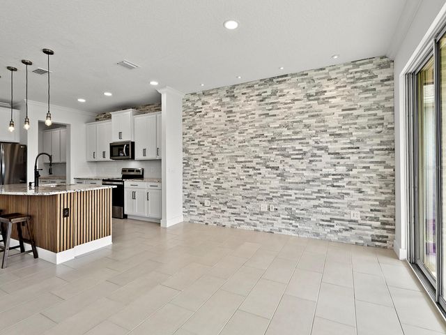 5211 TANNIN LANE, Bradenton, FL 34211