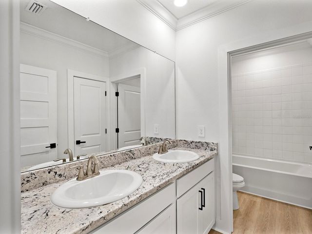 5211 TANNIN LANE, Bradenton, FL 34211