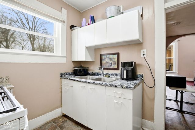 518 N State Street, Greenfield, IN 46140