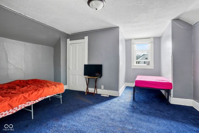 518 N State Street, Greenfield, IN 46140