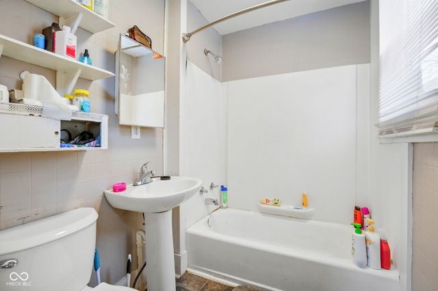 518 N State Street, Greenfield, IN 46140