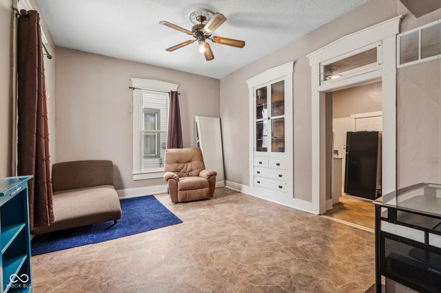 518 N State Street, Greenfield, IN 46140