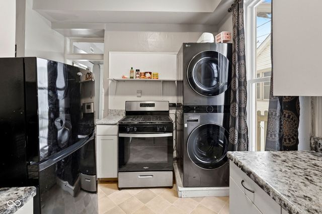 518 N State Street, Greenfield, IN 46140