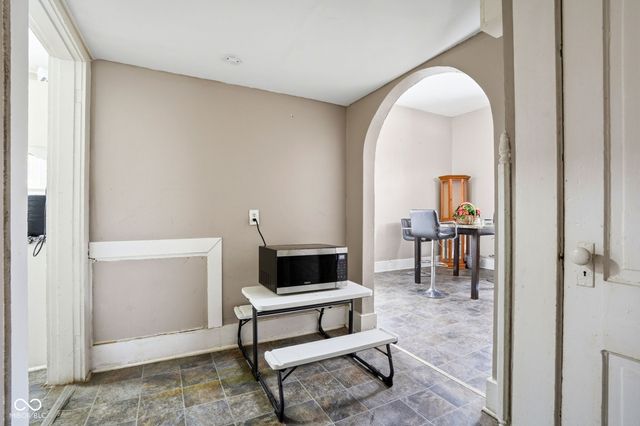 518 N State Street, Greenfield, IN 46140