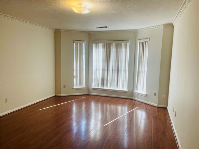 2274 Woodland Springs Street, Houston, TX 77077