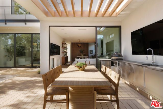 8906 Hubbard Street, Culver City, CA 90232