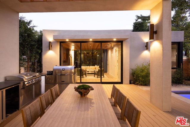 8906 Hubbard Street, Culver City, CA 90232