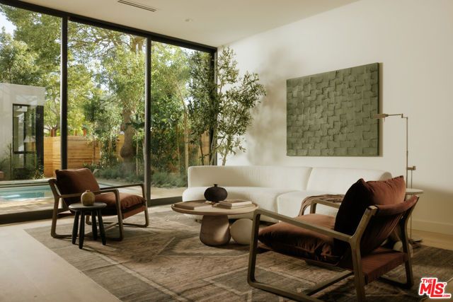 8906 Hubbard Street, Culver City, CA 90232