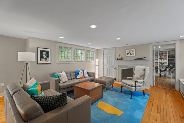 133 Blake Road, Hamden, CT 06517