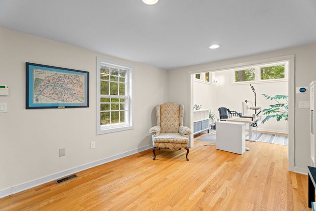 133 Blake Road, Hamden, CT 06517