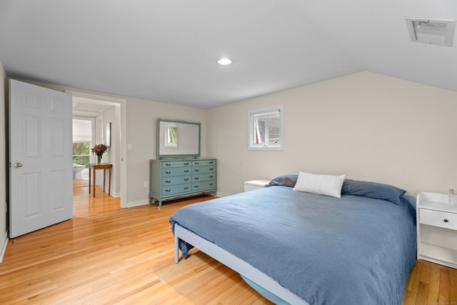 133 Blake Road, Hamden, CT 06517