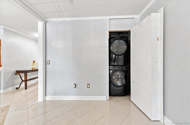 5 Stanton Court, Bronx, NY 10473