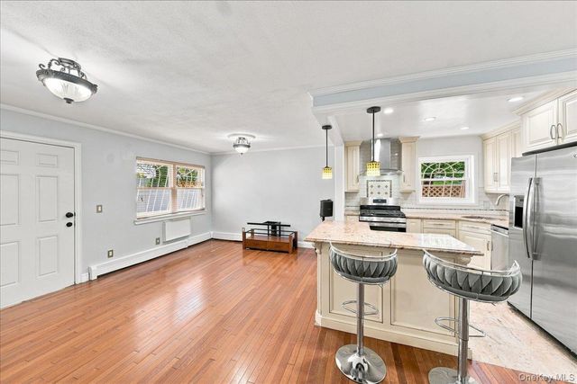 5 Stanton Court, Bronx, NY 10473