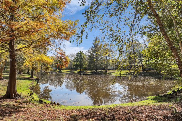 69 Glencairn Ave, Bluffton, SC 29910