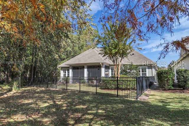 69 Glencairn Ave, Bluffton, SC 29910