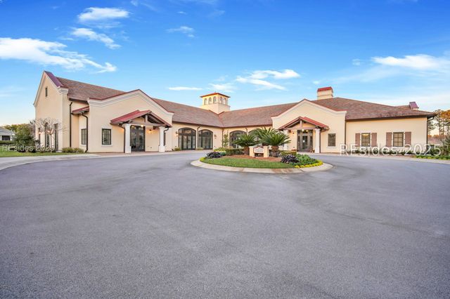 69 Glencairn Ave, Bluffton, SC 29910