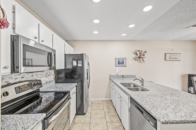 3214 W MOHAWK Lane, Phoenix, AZ 85027