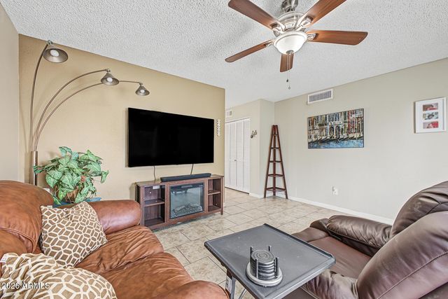 3214 W MOHAWK Lane, Phoenix, AZ 85027
