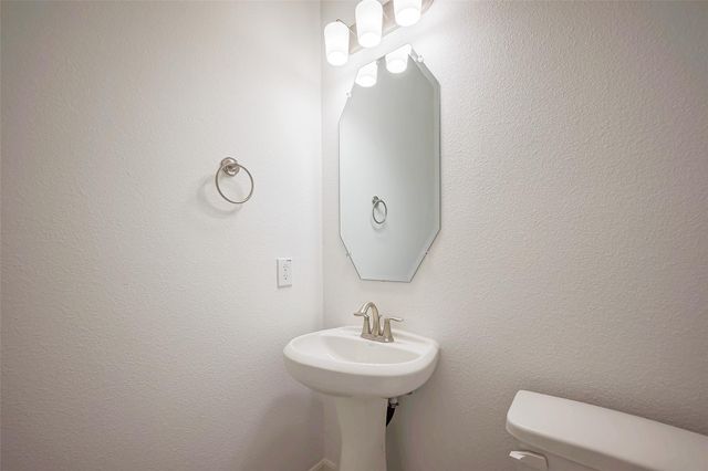 3007 Golden Isle Drive, Texas City, TX 77568