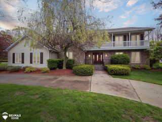 9705 Burning Tree Drive, Grand Blanc Twp, MI 48439