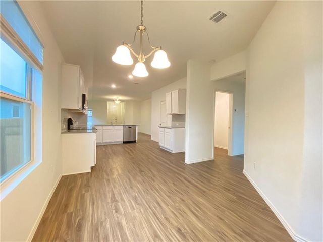 529 Greatest Gift WAY, Jarrell, TX 76537