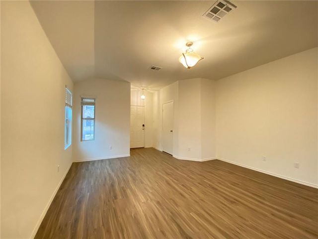 529 Greatest Gift WAY, Jarrell, TX 76537
