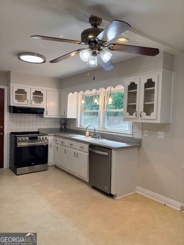 218 Flora Avenue SE, Rome, GA 30161