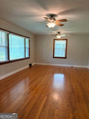 218 Flora Avenue SE, Rome, GA 30161