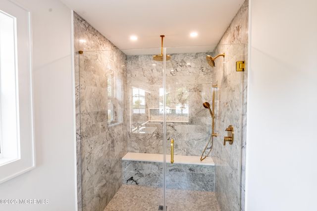 11 Maplewood Avenue, Rumson, NJ 07760