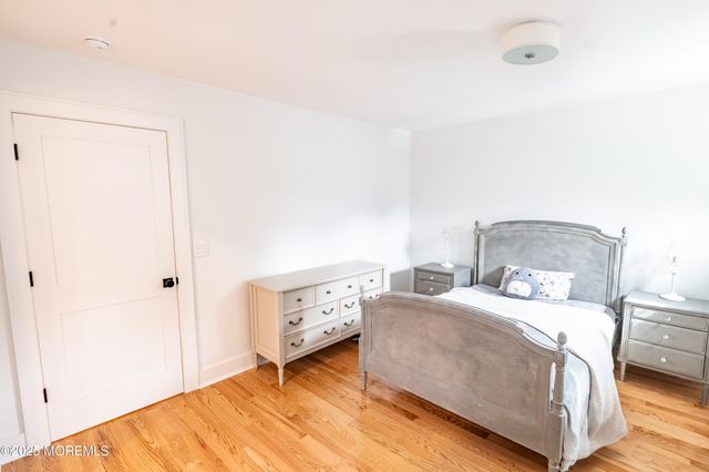 11 Maplewood Avenue, Rumson, NJ 07760