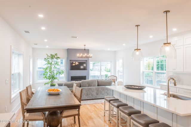 11 Maplewood Avenue, Rumson, NJ 07760