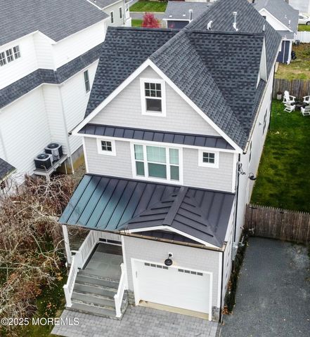 11 Maplewood Avenue, Rumson, NJ 07760