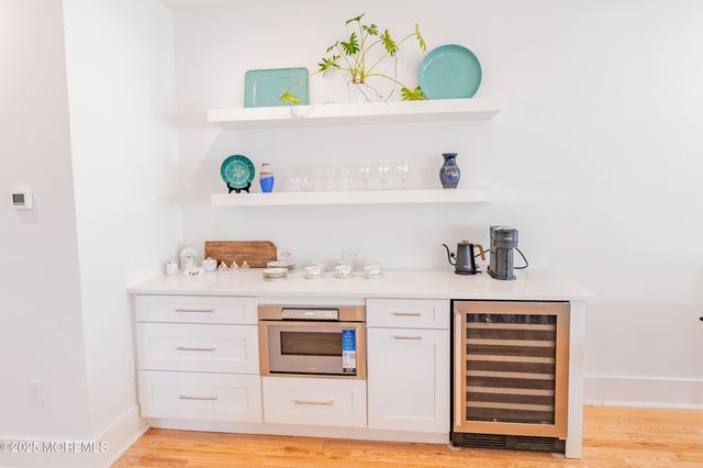 11 Maplewood Avenue, Rumson, NJ 07760