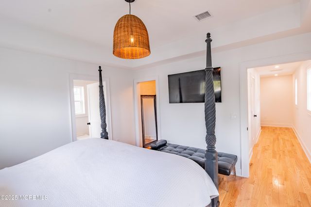 11 Maplewood Avenue, Rumson, NJ 07760