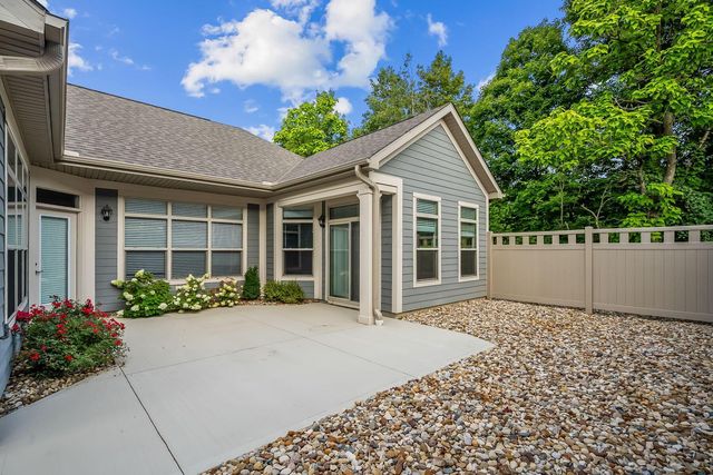 328 Restoration Drive, Delaware, OH 43015