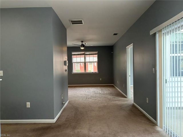 2464 Leytonstone DR, Chesapeake, VA 23321