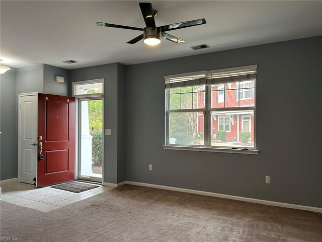 2464 Leytonstone DR, Chesapeake, VA 23321