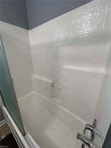 2464 Leytonstone DR, Chesapeake, VA 23321